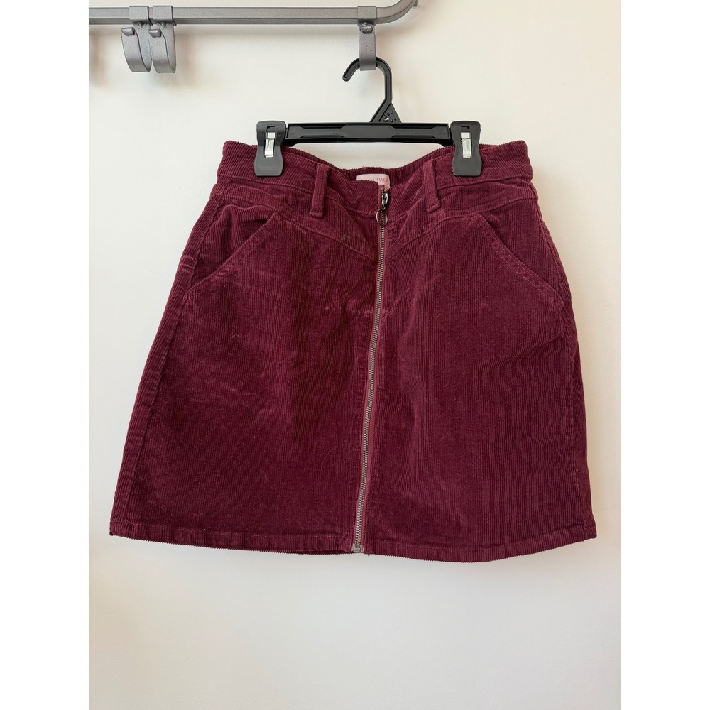 SO Burgundy Corduroy Zip Front Mini Skirt Size 11/30W Wine Red A-Line Pocketed
